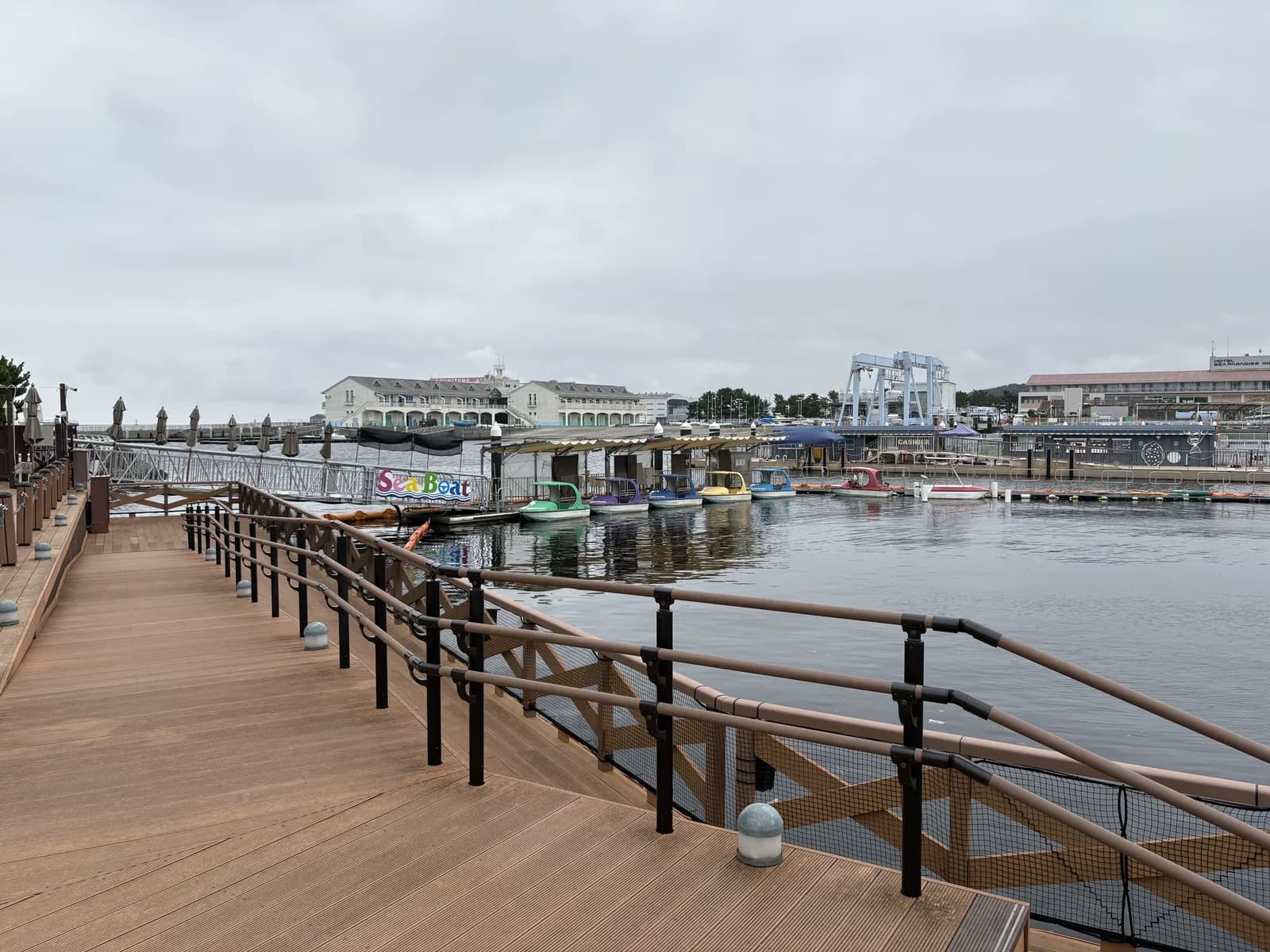 横浜・八景島シーパラダイスの園内を歩くモデルコースのイメージ